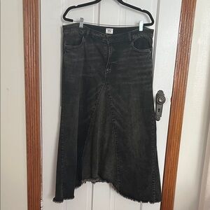 Stylish Asymmetrical Black Denim Skirt